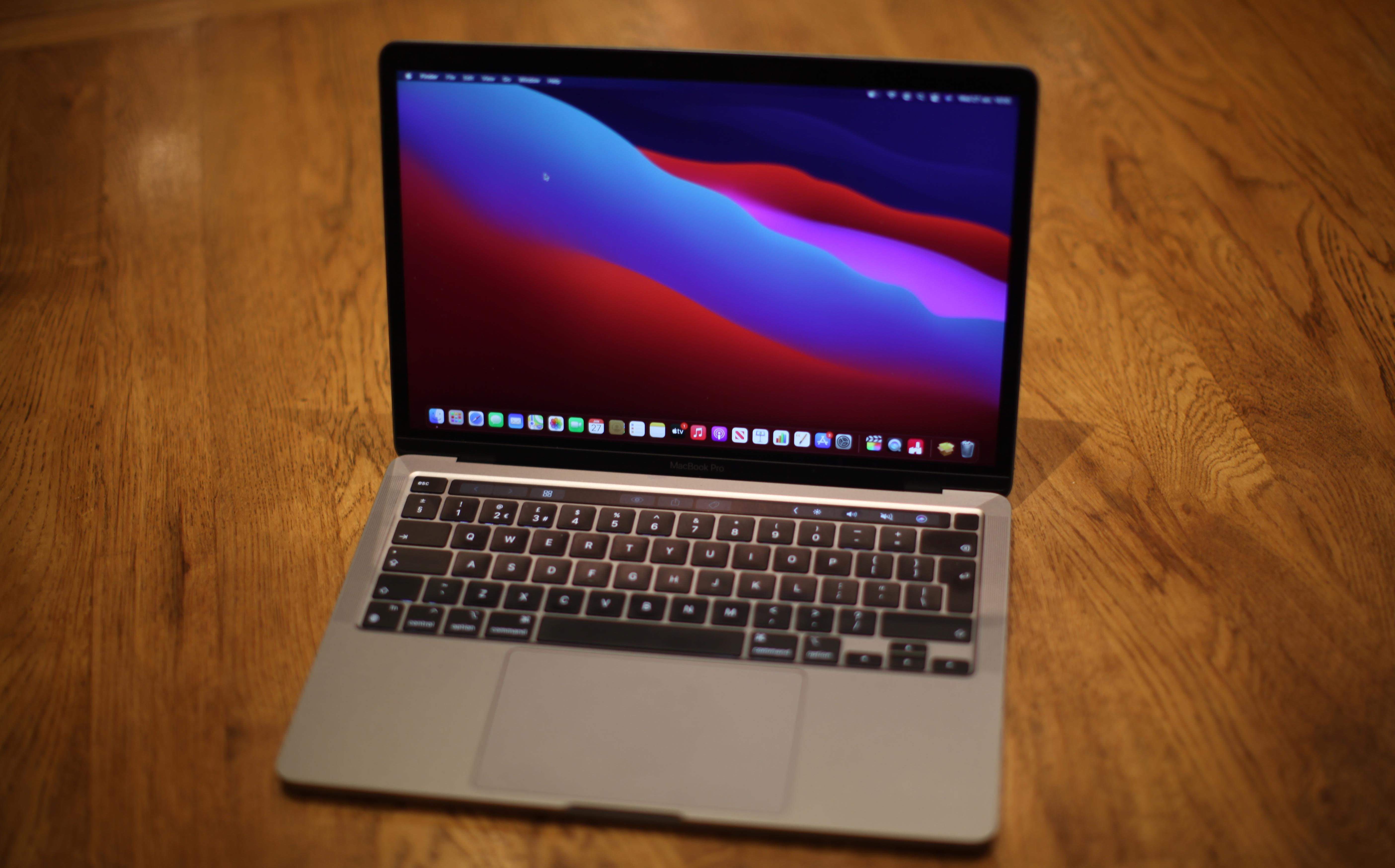 m1 intel mbp apple 06